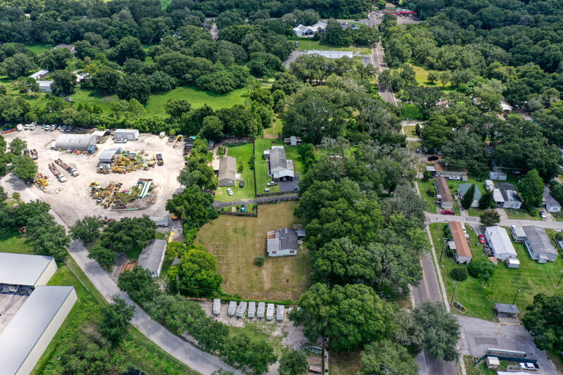 10334-10336 Main St, Thonotosassa, FL for Sale