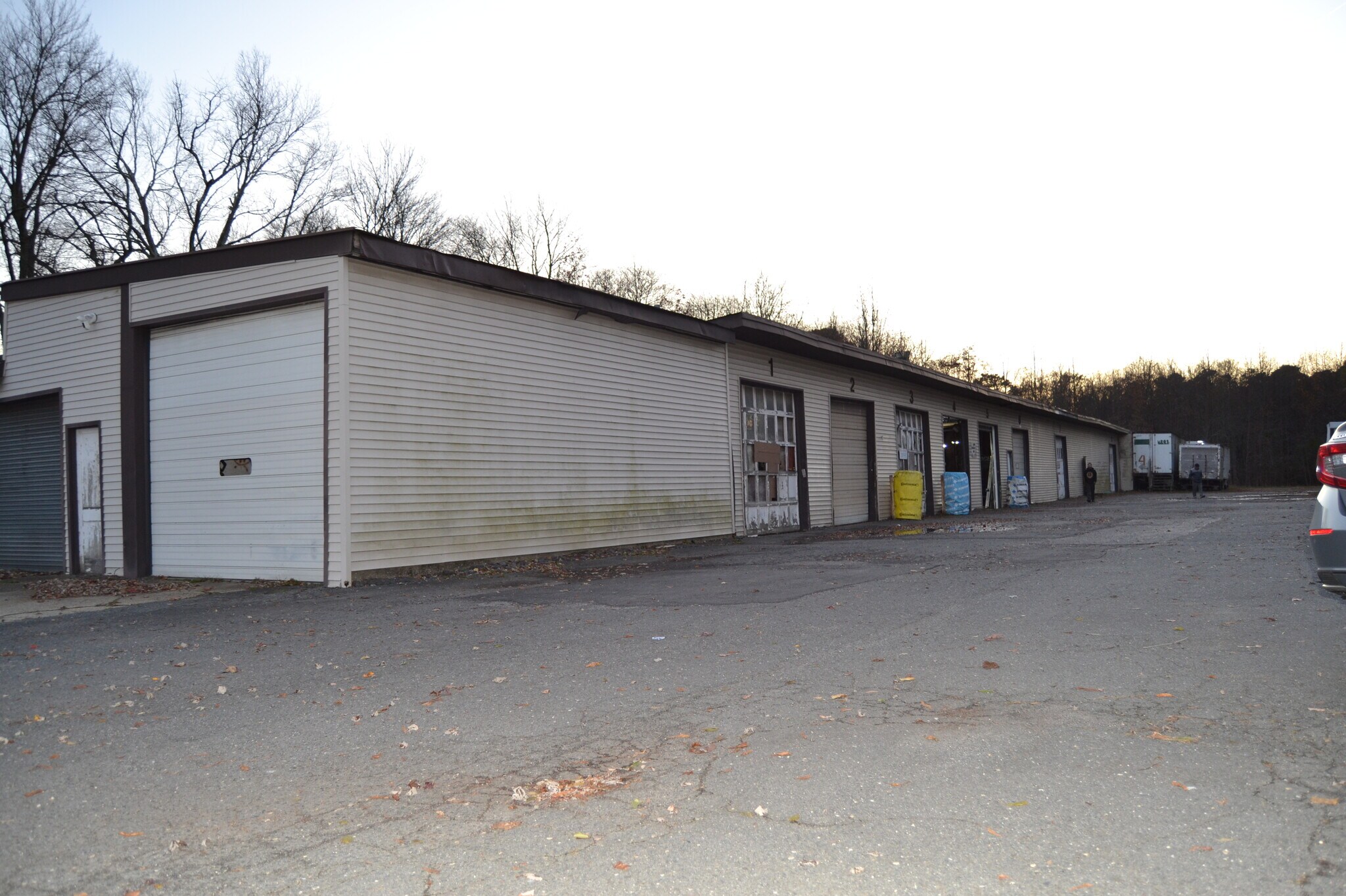142 Colts Neck Rd Farmingdale, NJ 07727 Retail Property for Lease on
