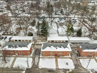 Eureka, IL Apartments - 218 Carolyn Ln Eureka, IL Apartments - 218 Carolyn Ln