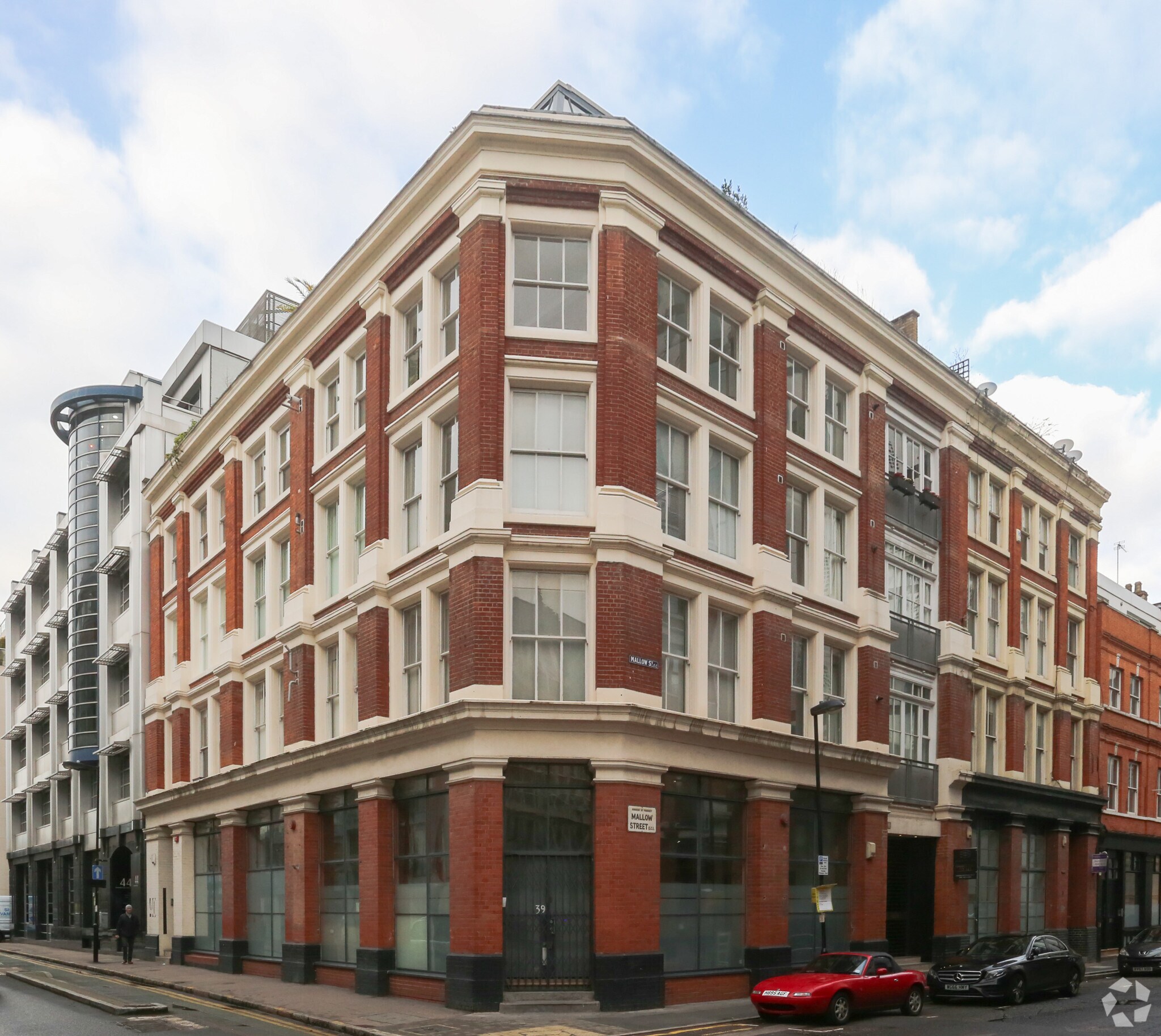 38-40 Featherstone St, London, LND for Rent