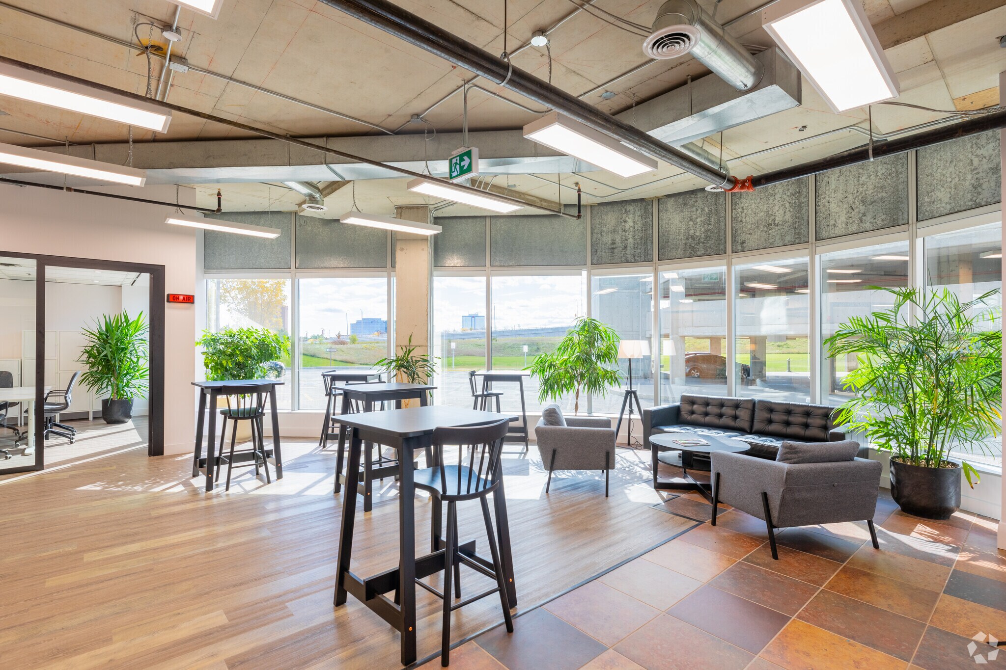 60 Columbia Way, Markham, ON for Rent