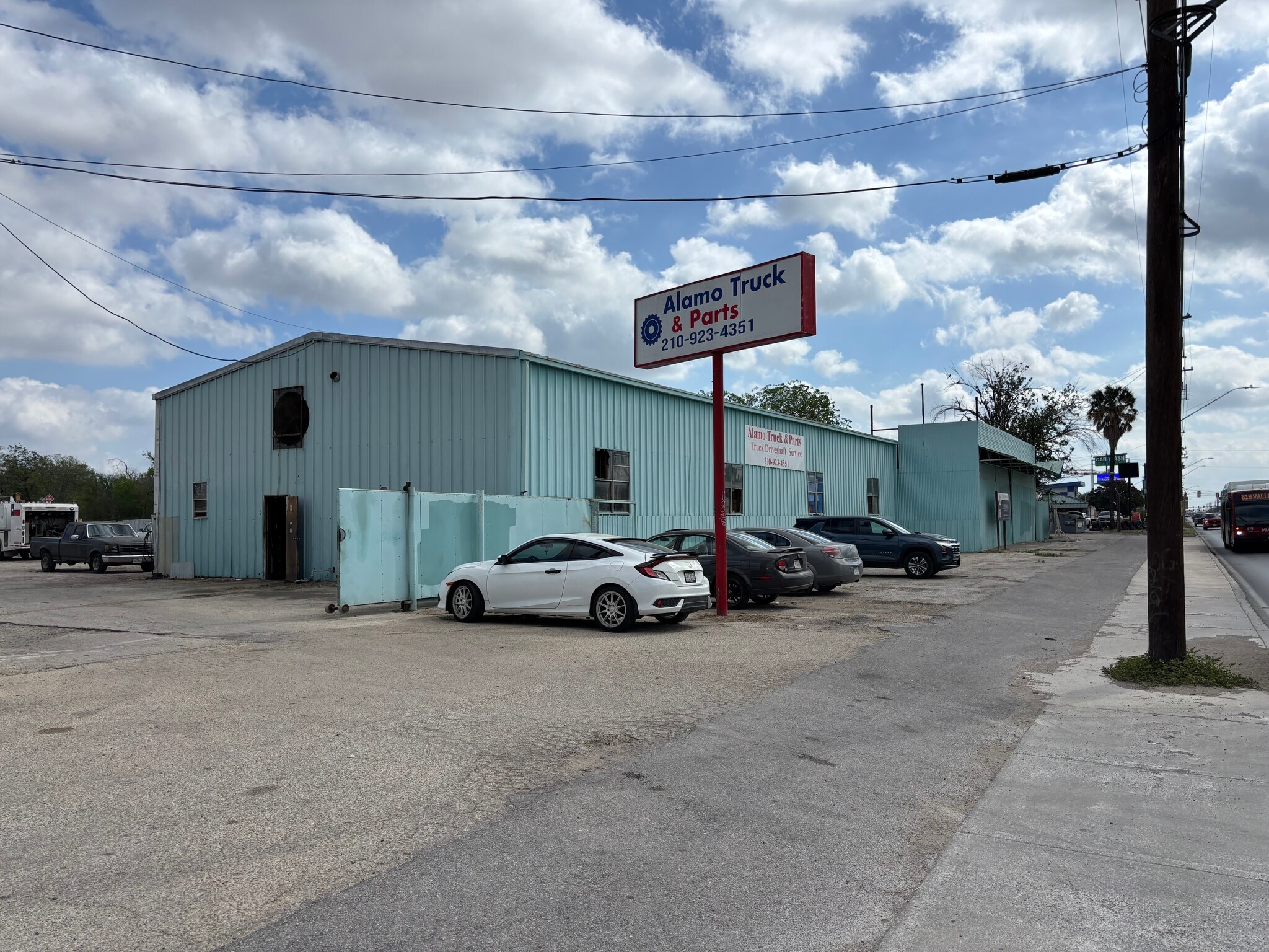 3507 SW Military Dr, San Antonio, TX for Sale