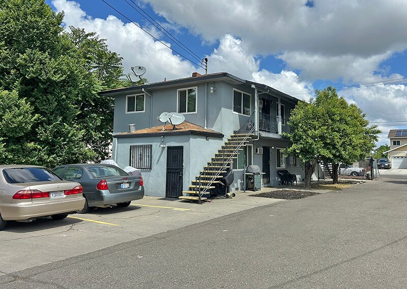 3836 43rd Ave, Sacramento, CA for Sale
