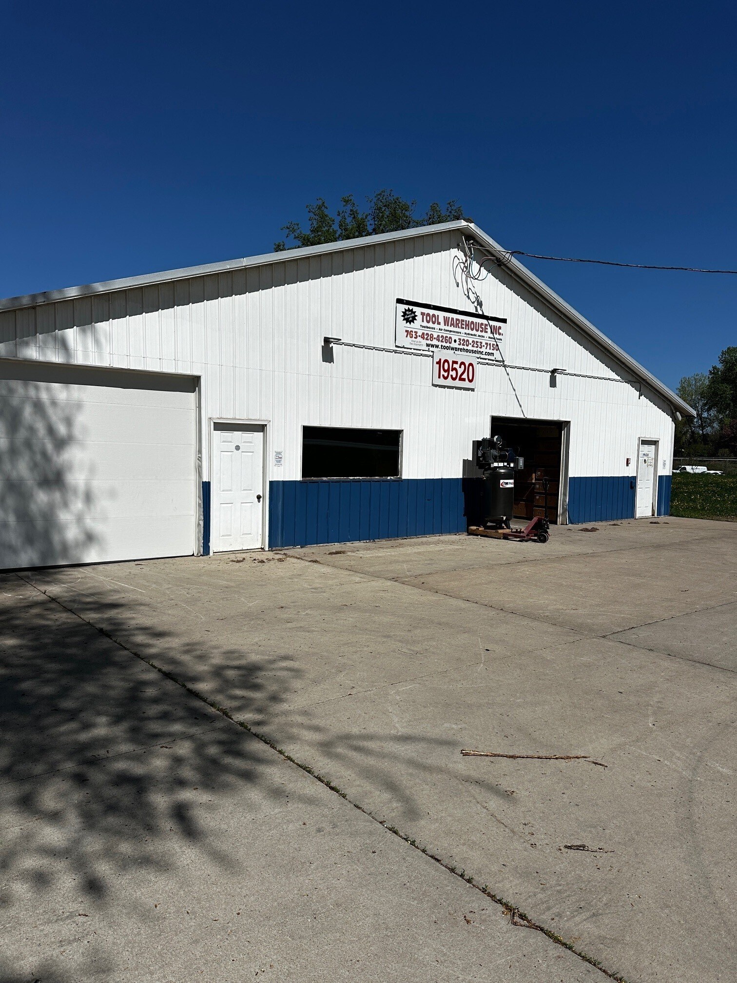 19520 County Road 81, Osseo, MN for Sale