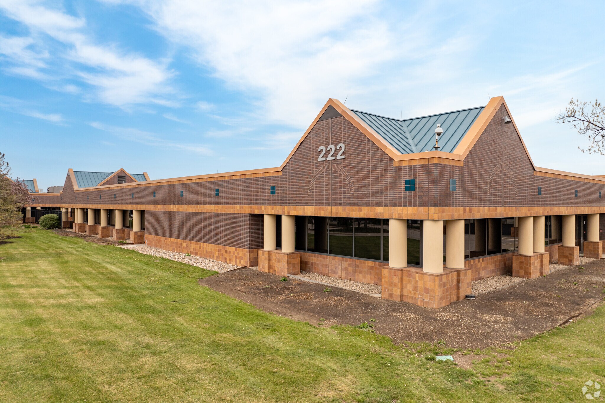 222 S 84th St, Lincoln, NE for Sale