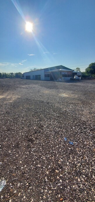 Sugar Land, TX Commercial - 9611 Gaines Rd