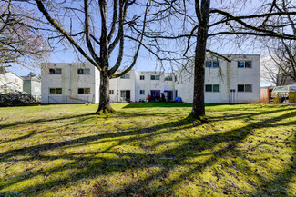 Portland, OR Apartments - 213 SE 192nd Ave