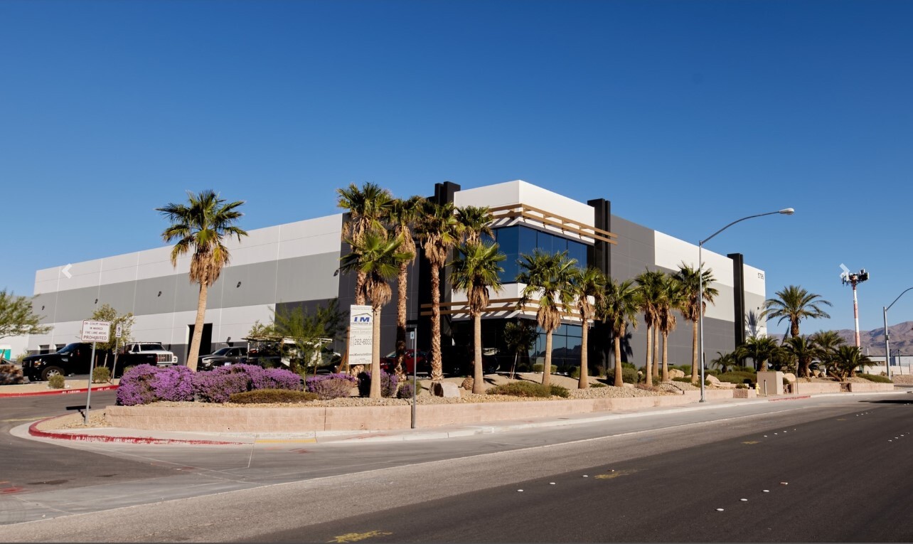 5795 N Hollywood Blvd, Las Vegas, NV for Sale