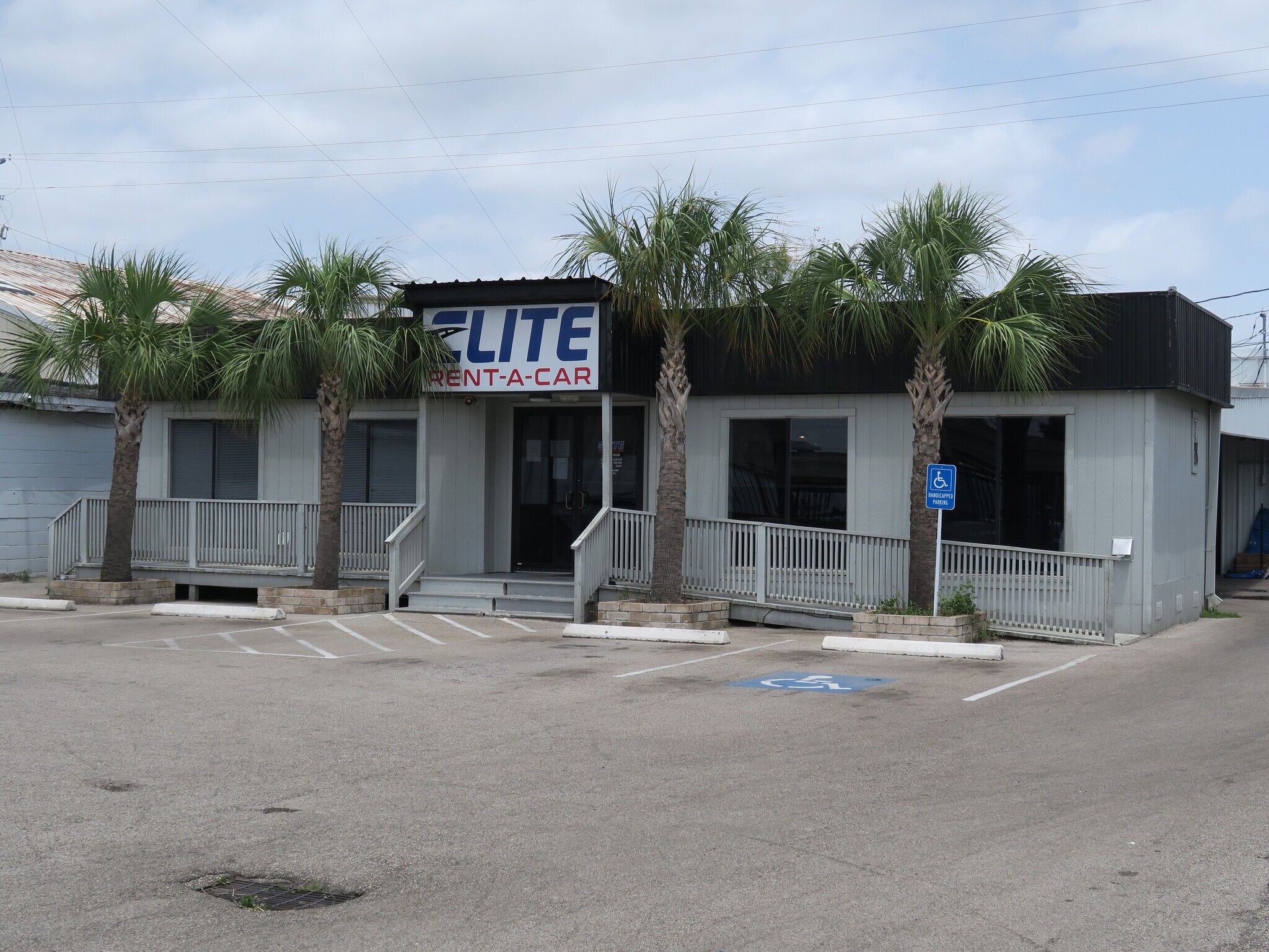 5900 Southwest Fwy, Houston, TX for Rent