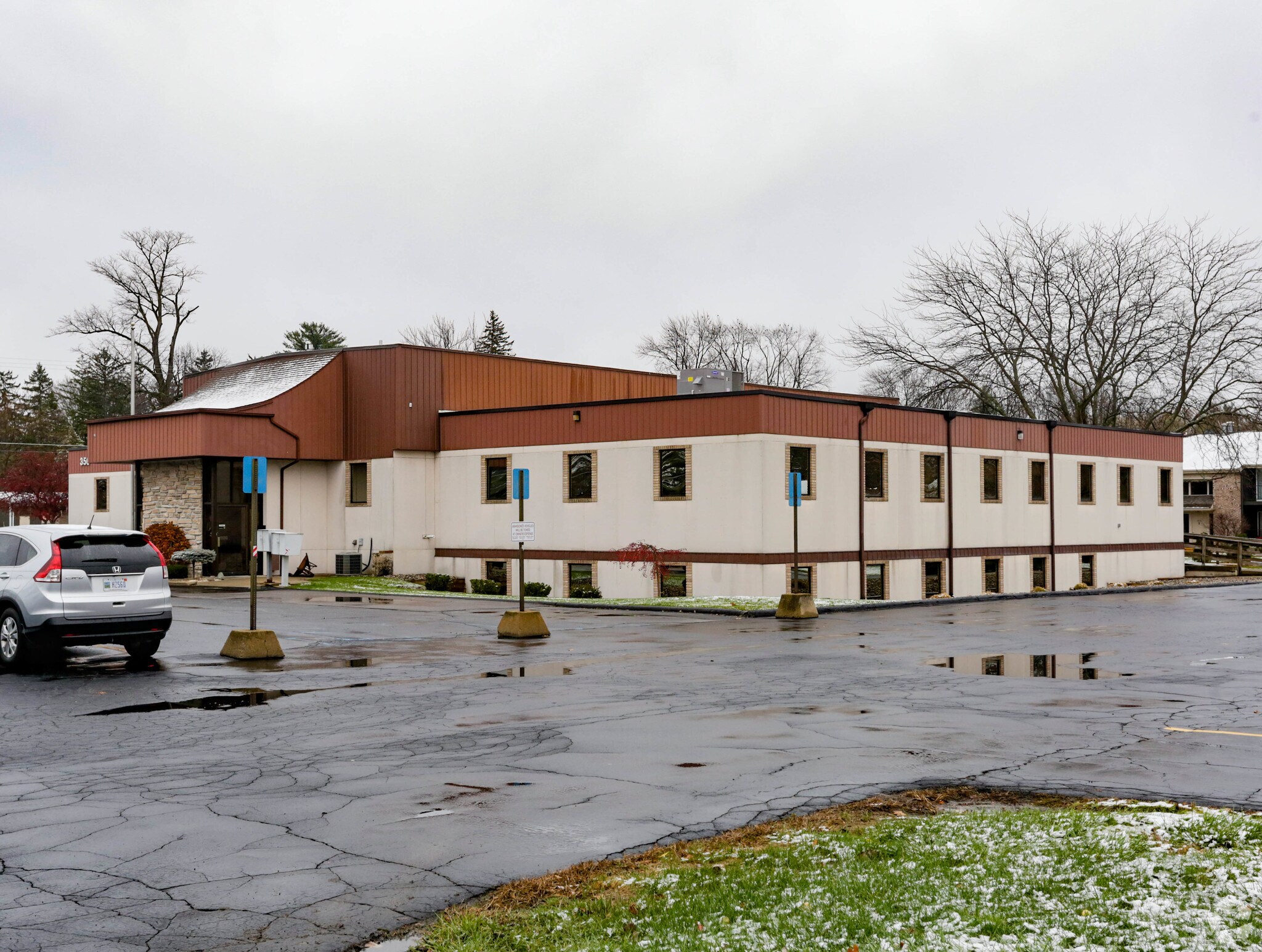 350 Saint Andrews Rd, Saginaw, MI for Sale