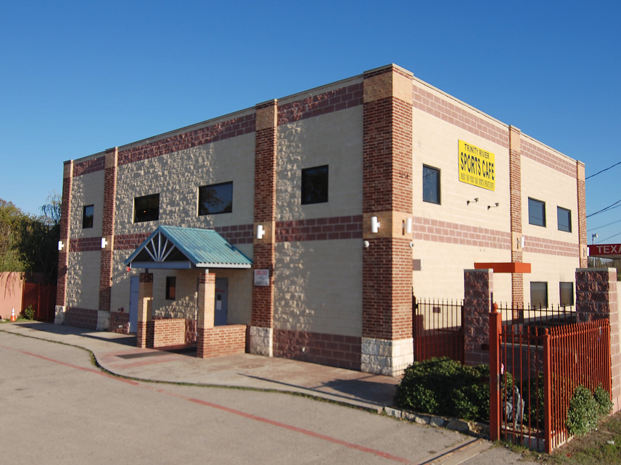 5214 Botham Jean Blvd, Dallas, TX for Sale