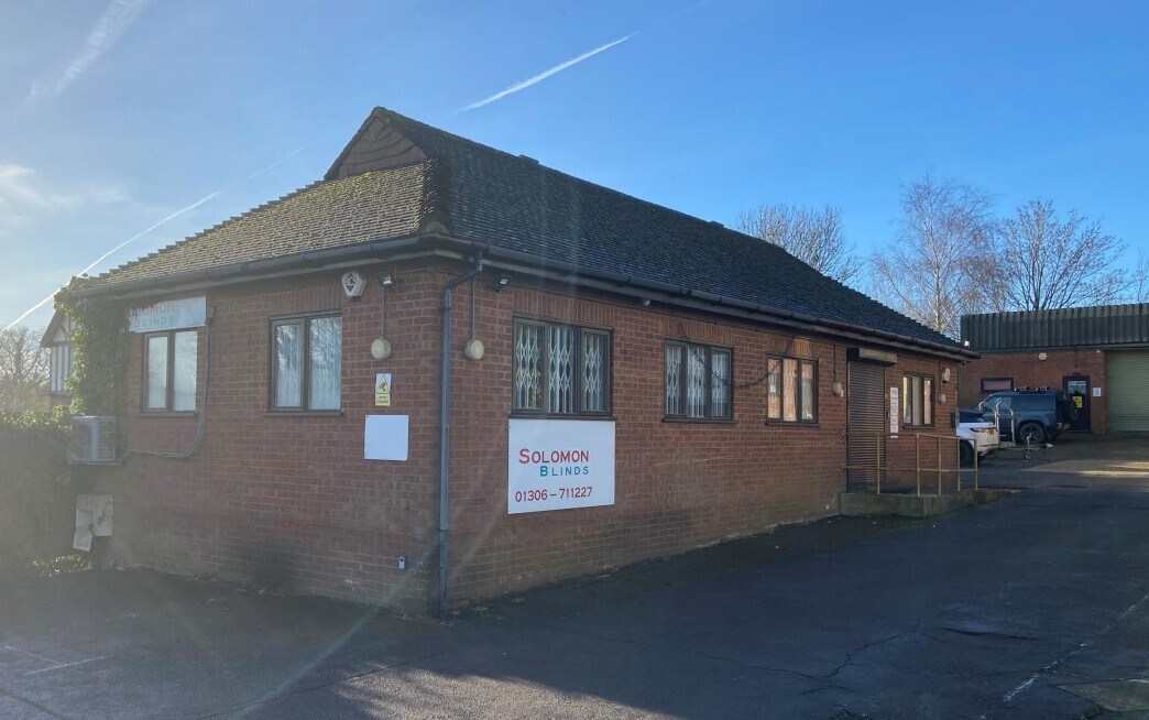 1-5 Philpots Yard, Dorking, SRY for Rent
