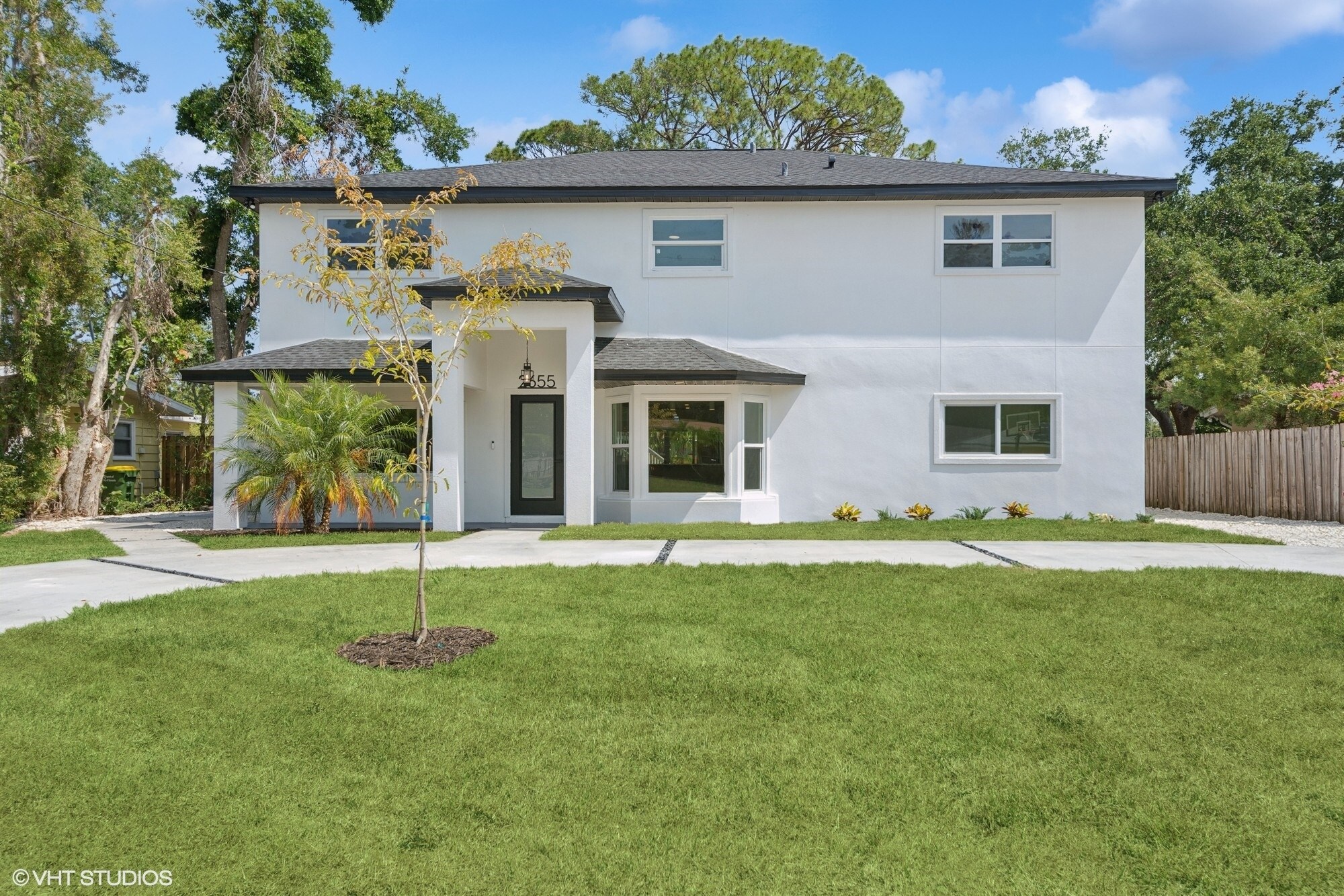 2655 Bay St, Sarasota, FL for Sale