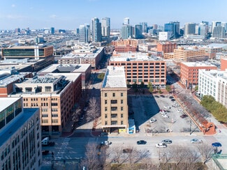 Dallas, TX Apartments - 601 Elm St