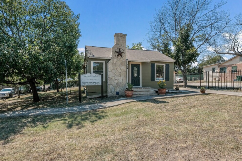 174 Sherwood Dr, San Antonio, TX for Rent