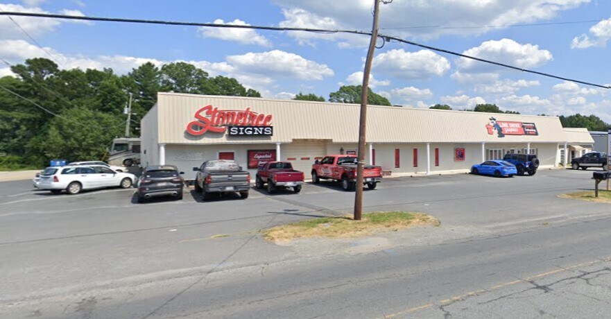 2011 S Fayetteville St, Asheboro, NC for Rent