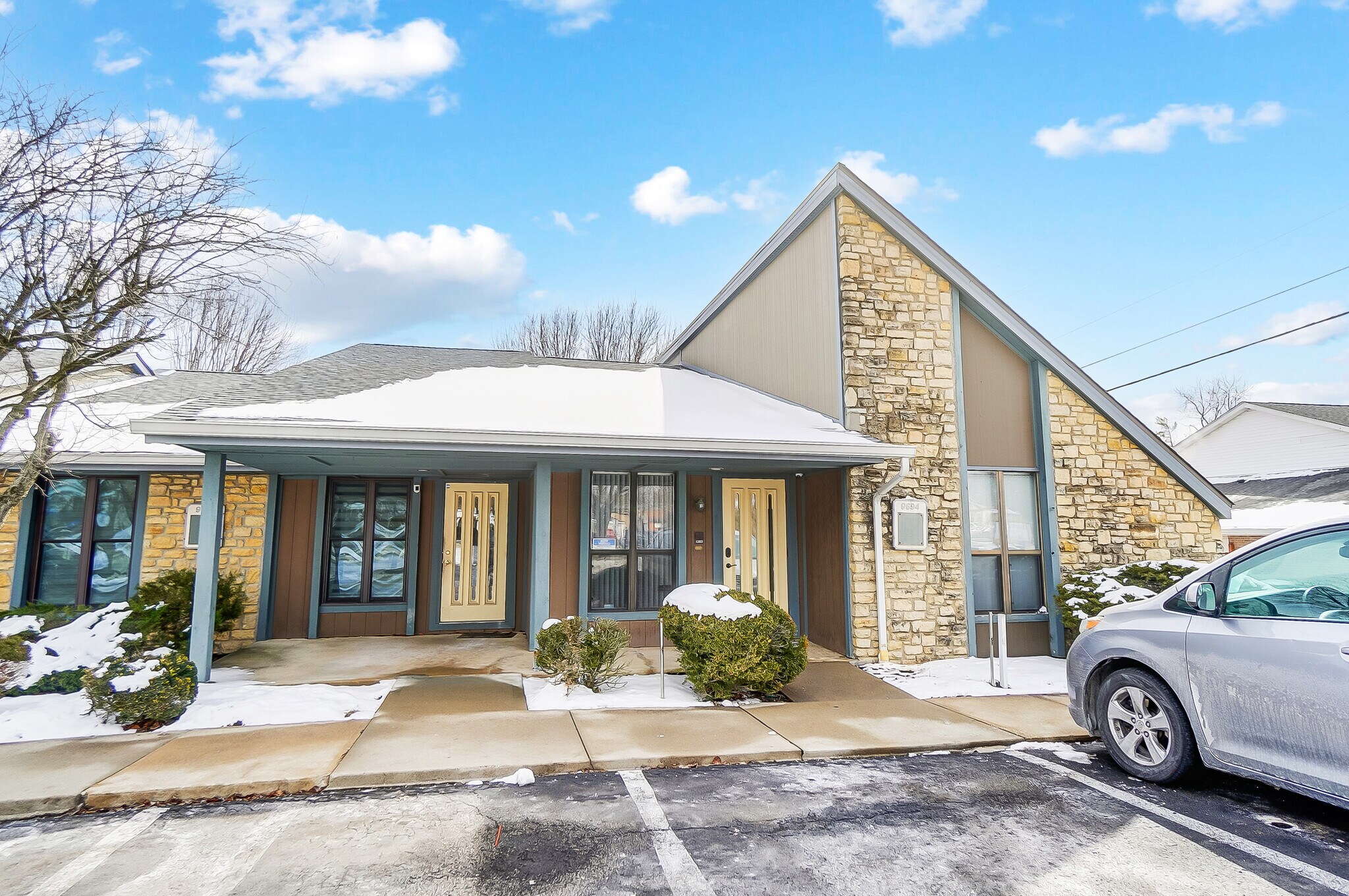 9694 Cincinnati Columbus Rd, West Chester, OH for Sale