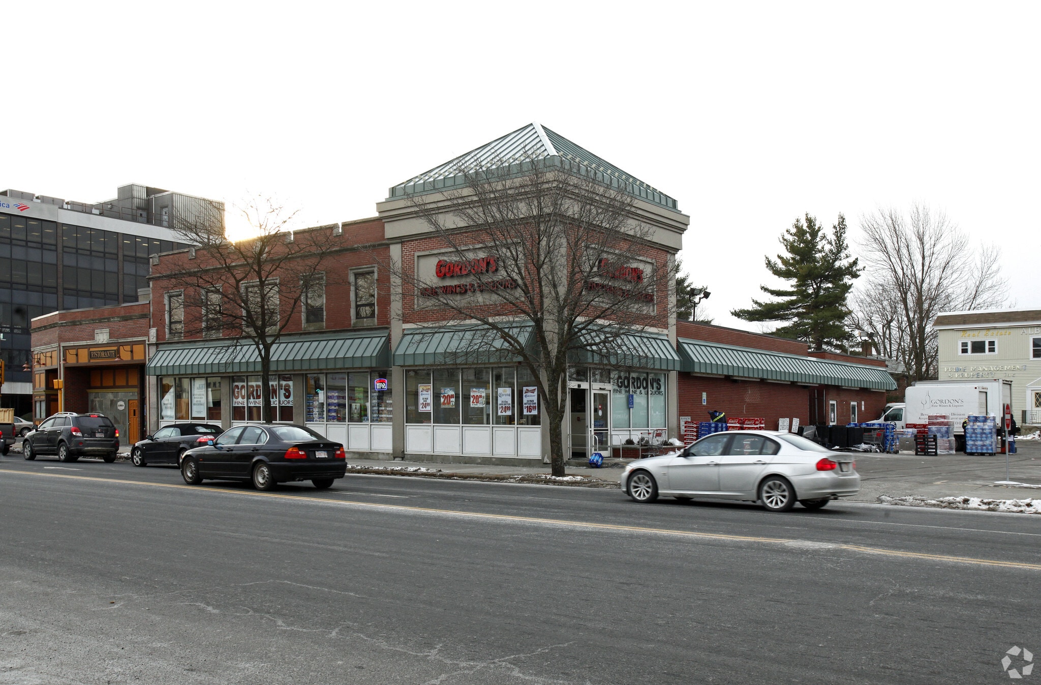 894 Main St, Waltham, MA for Rent