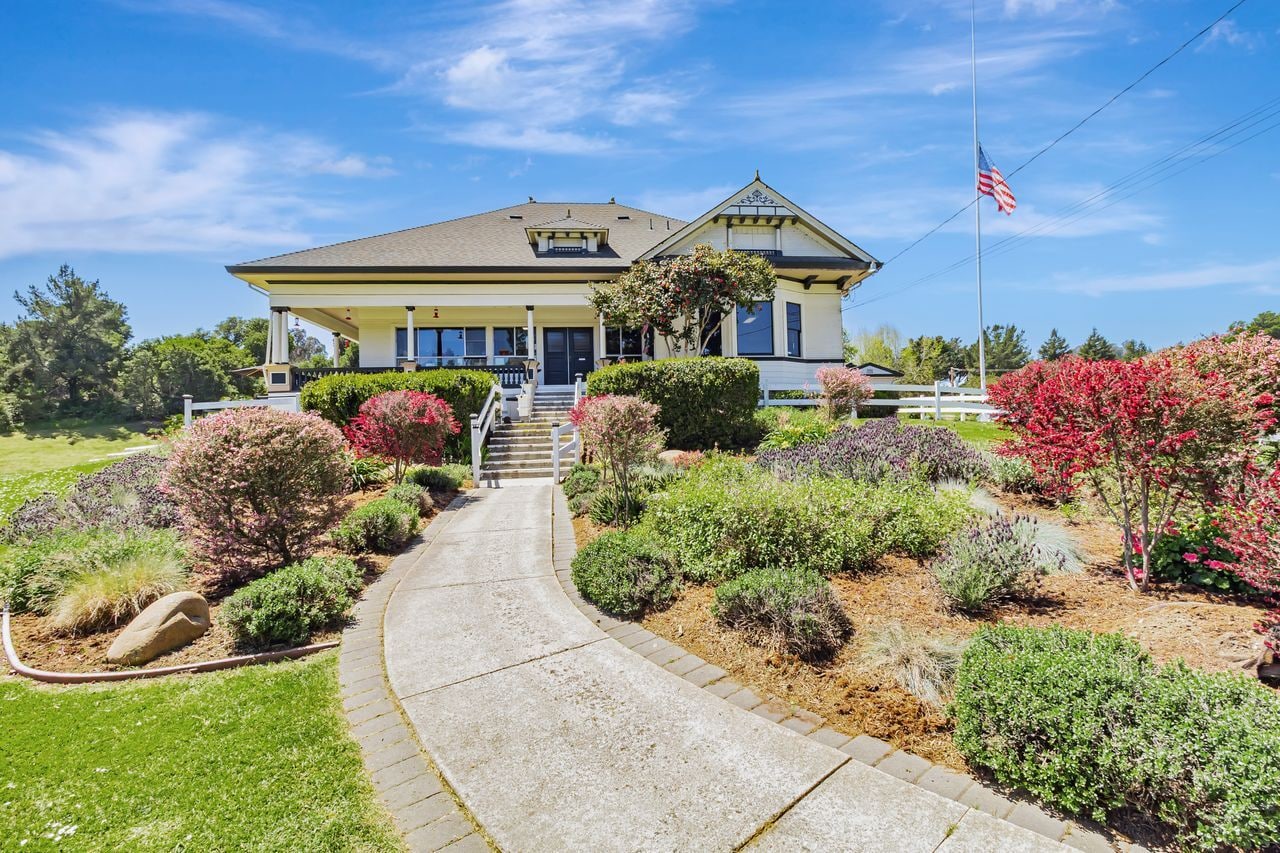 501 Spring Hills Dr, Watsonville, CA for Sale