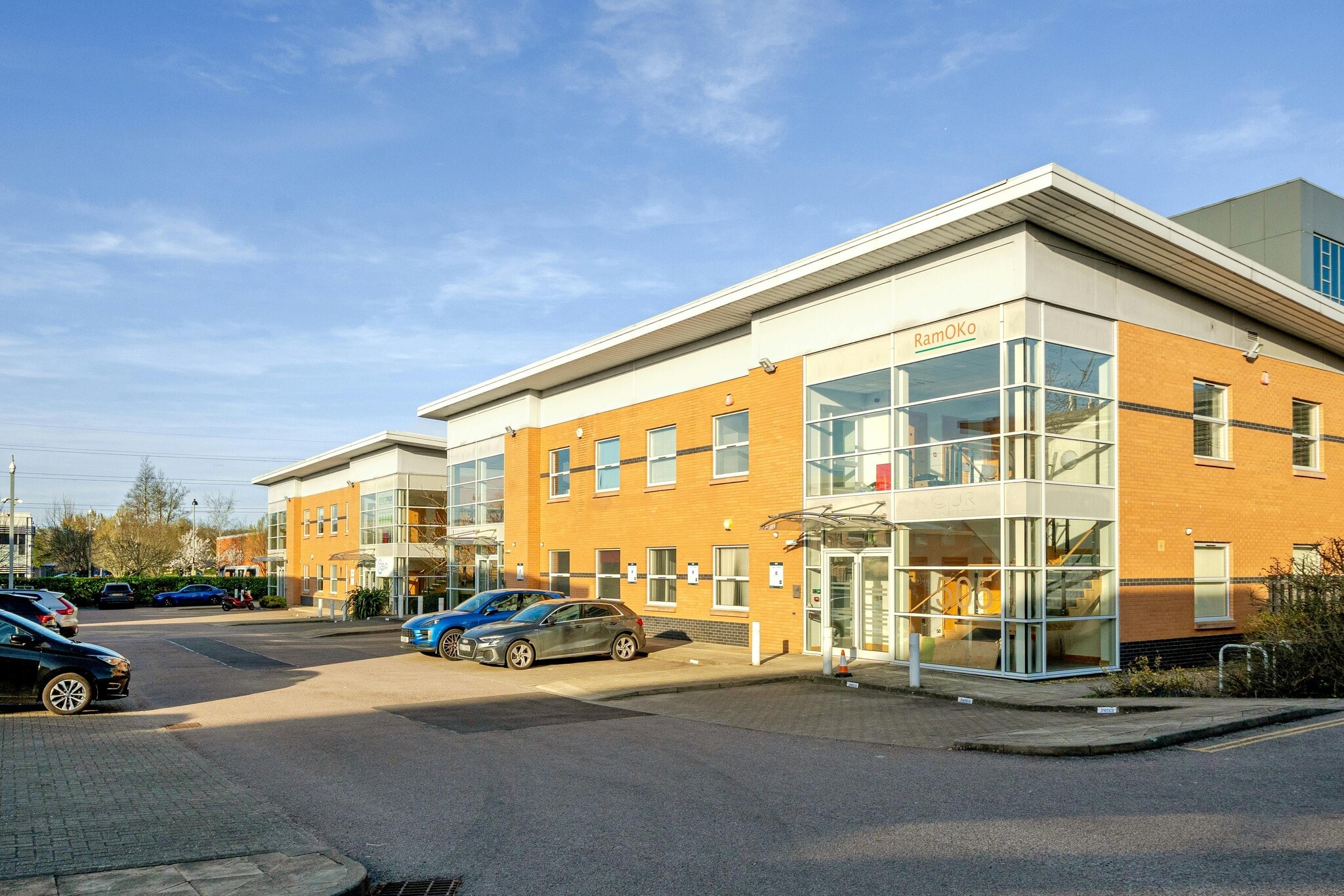 Centennial Ave, Borehamwood, HRT for Sale