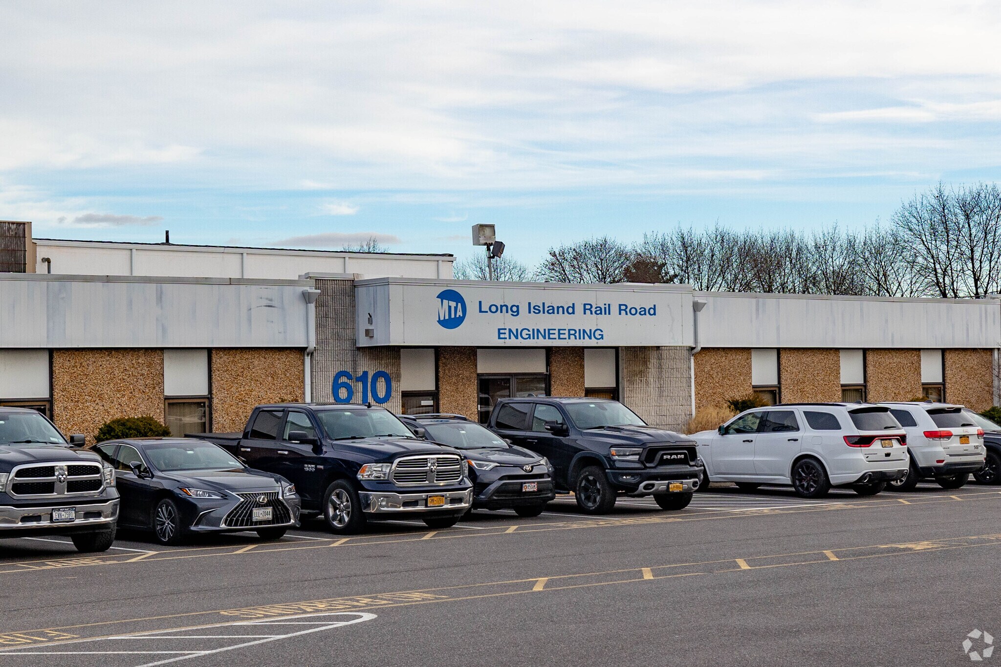 610 Hicksville Rd, Bethpage, NY for Rent