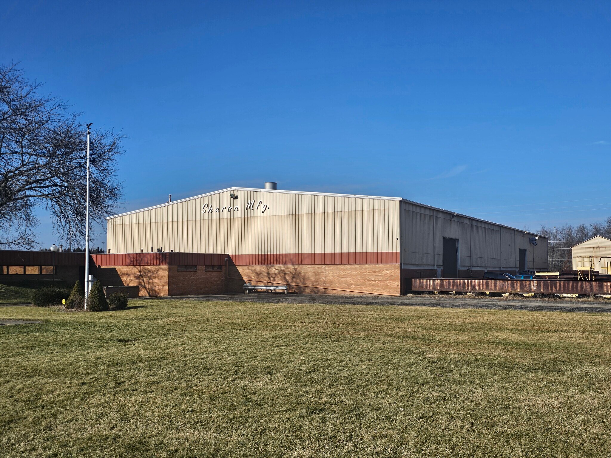 6867 Ridge Rd Wadsworth, OH 44281 Industrial Property for Sale on