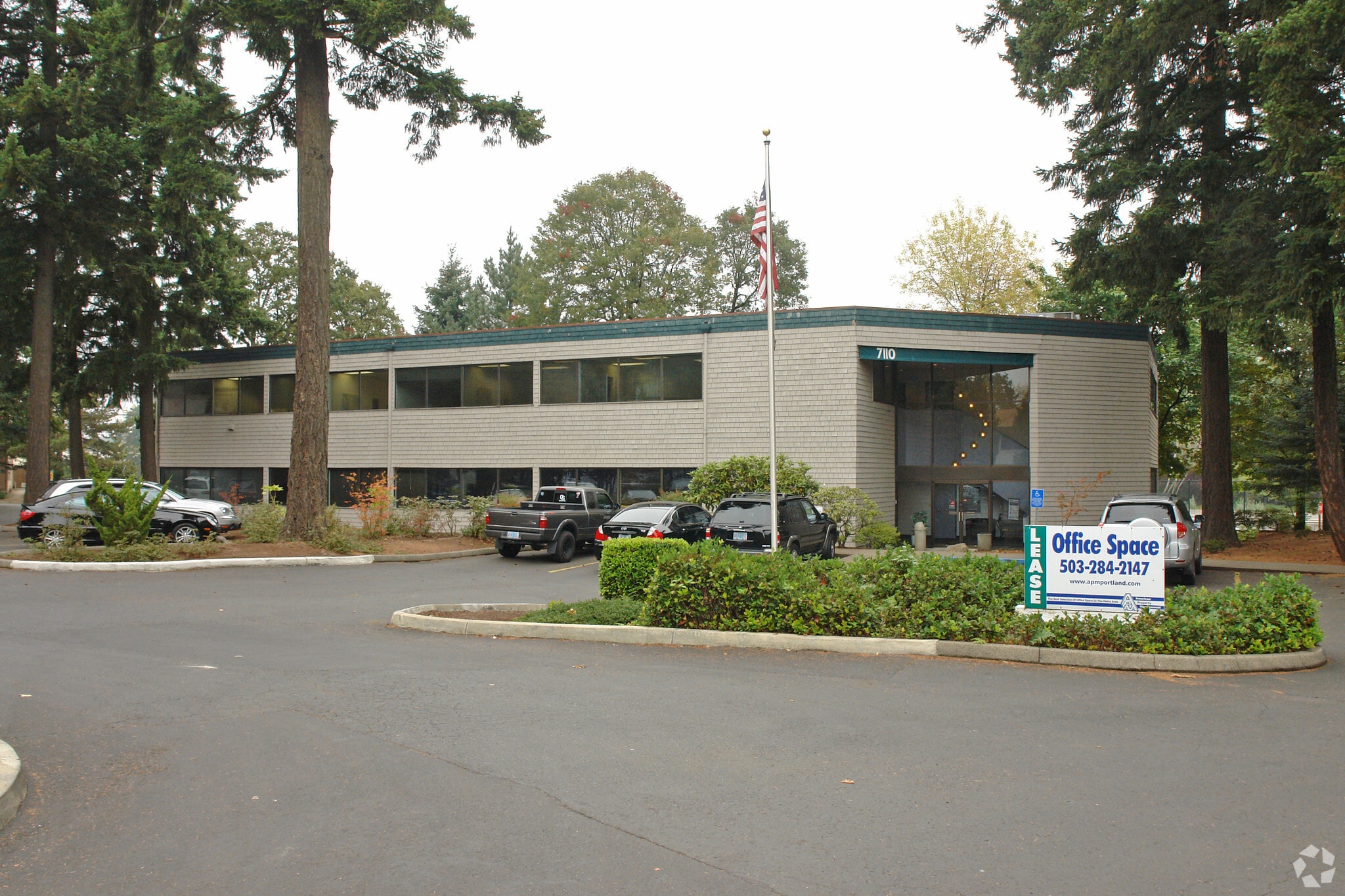 7110 SW Fir Loop, Tigard, OR for Rent