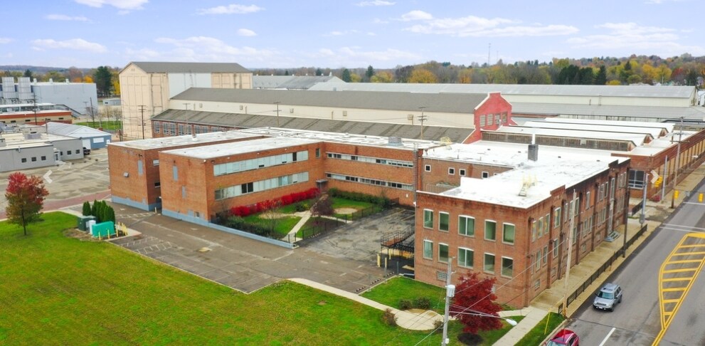 105 N Sandusky St, Mount Vernon, OH for Sale