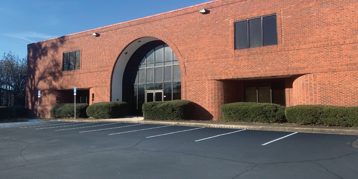 130 W Oxmoor Rd, Birmingham, AL for Rent
