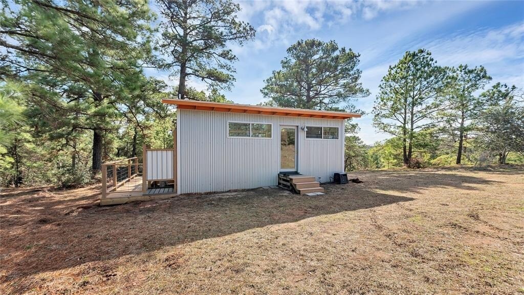 338 Copeland Hill rd, Smithville, TX for Sale