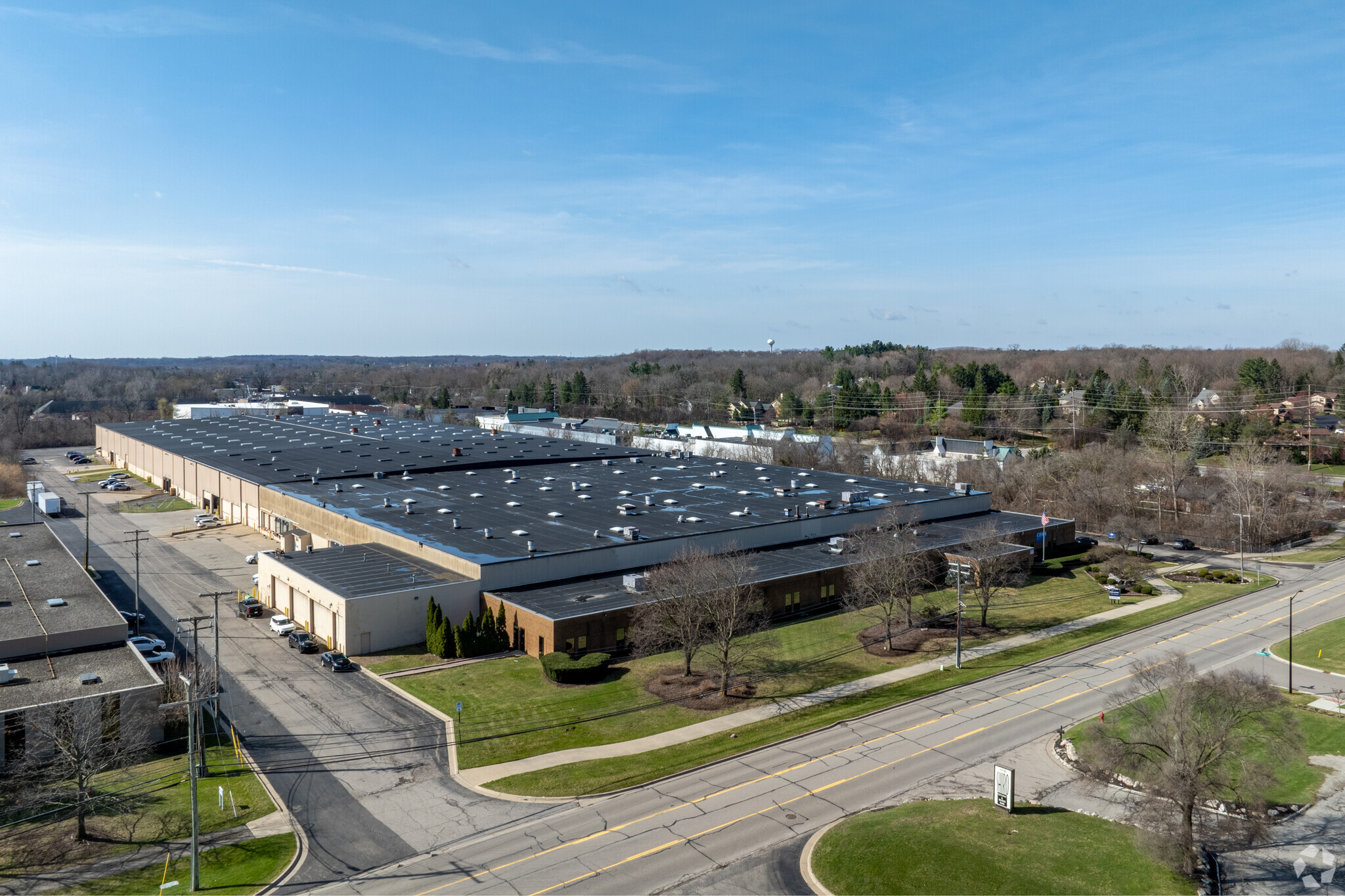 43155-43159 W 9 Mile Rd, Novi, MI for Rent