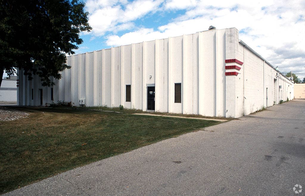 32332-32354 Edward Ave, Madison Heights, MI for Rent