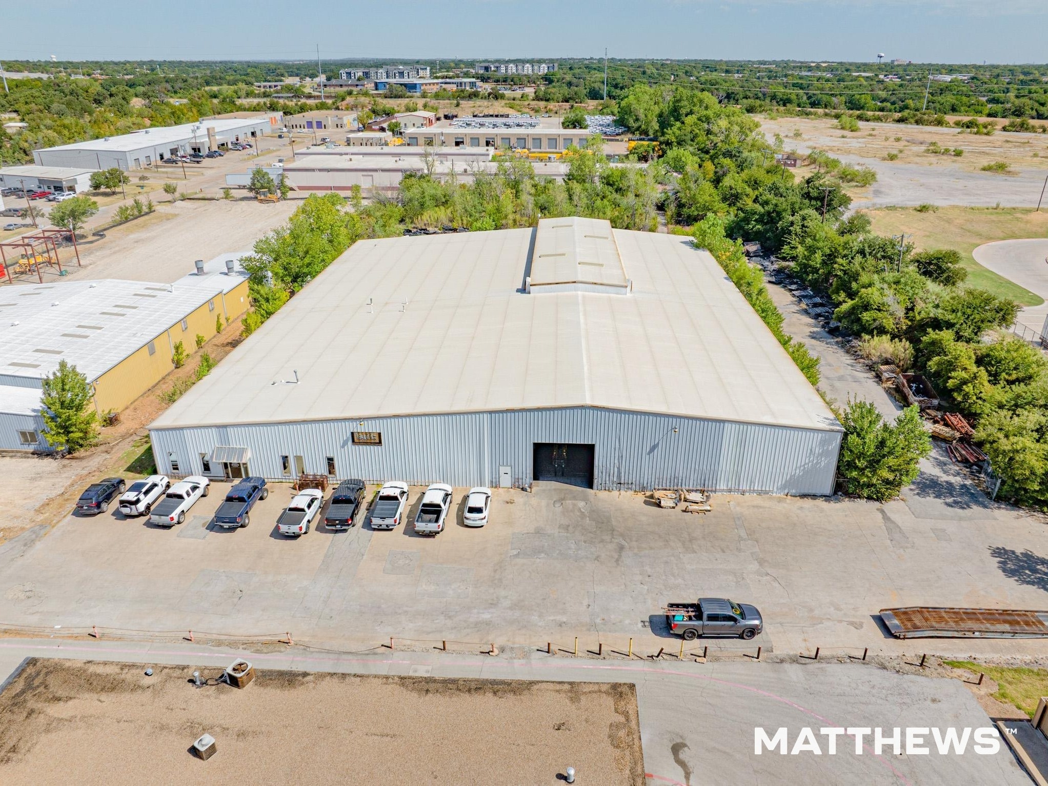 2500 Minnis Dr, Haltom City, TX for Sale
