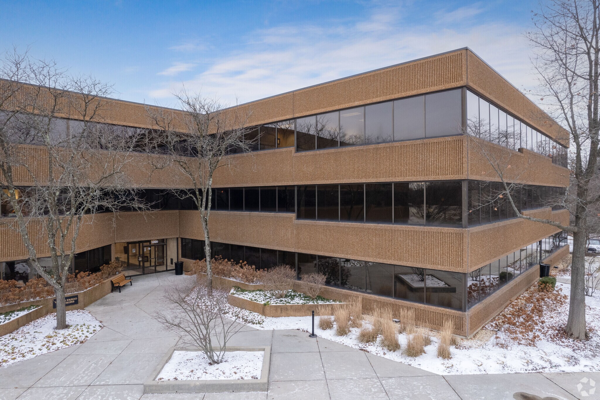 1000 Hart Rd, Barrington, IL for Rent