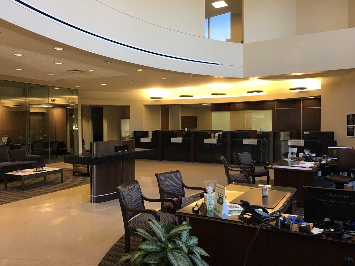 7054 Jefferson Hwy, Baton Rouge, LA for Rent