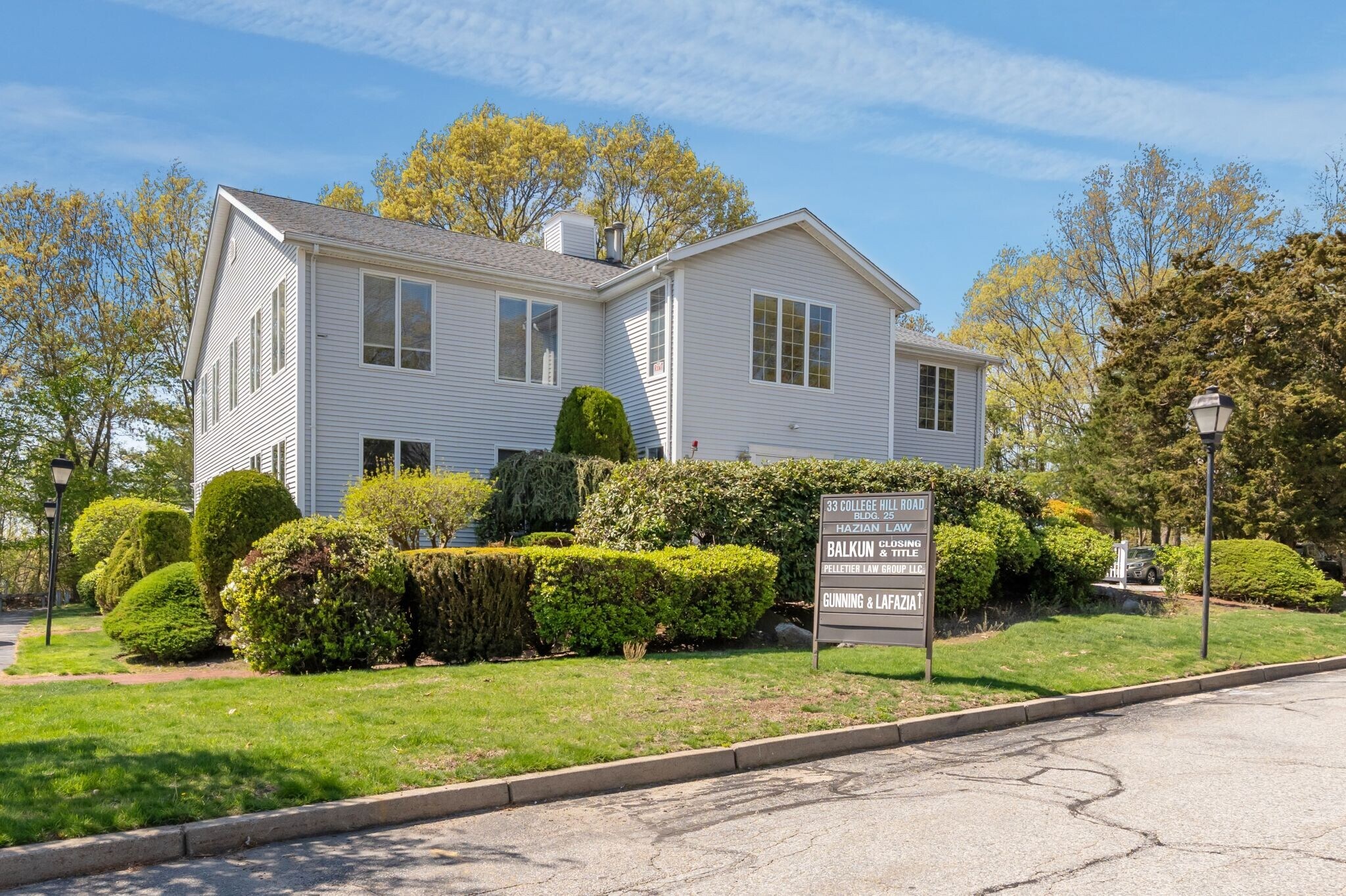 33 College Hill Rd, Warwick, RI for Rent