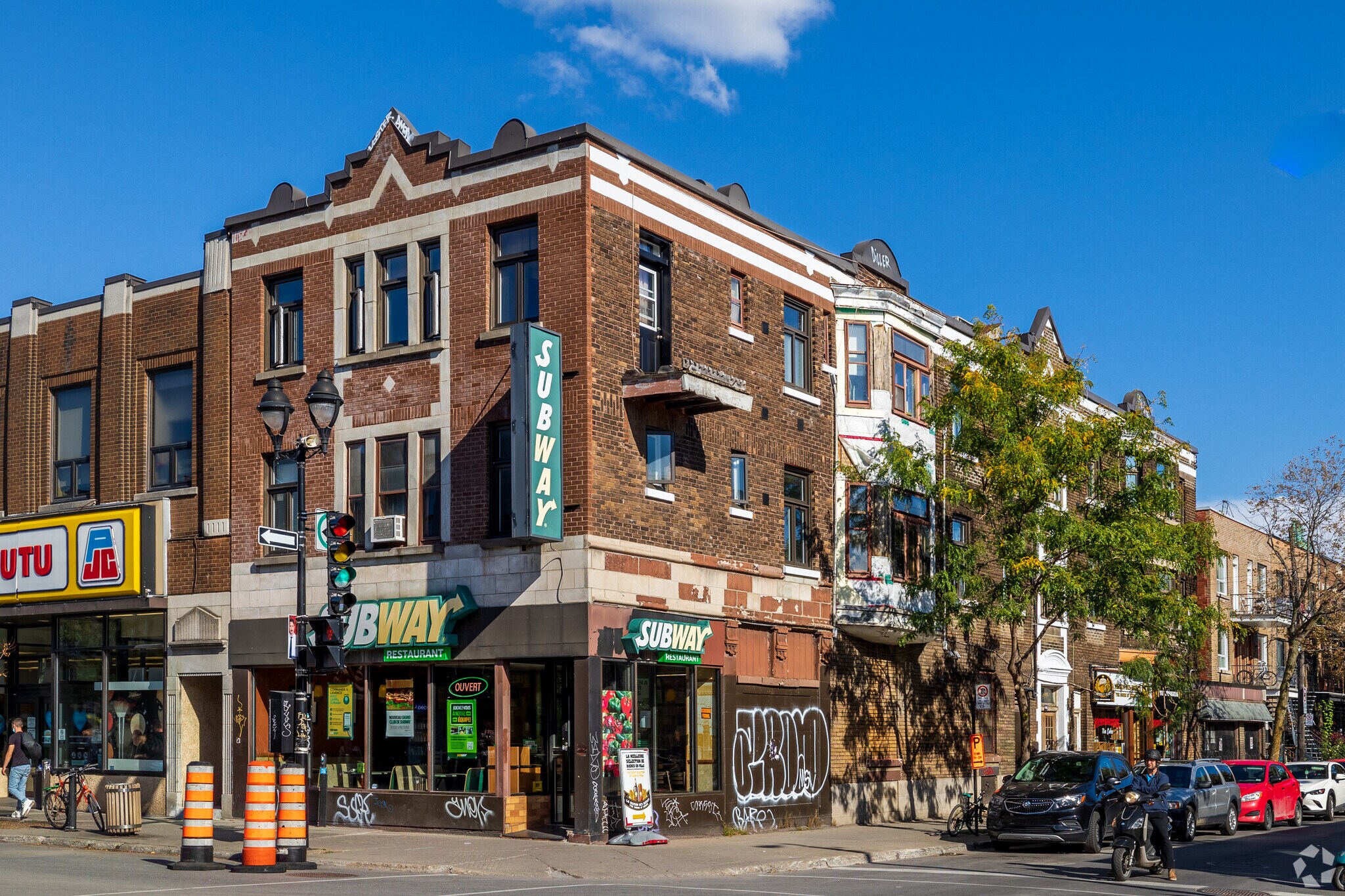 1350 Av du Mont-Royal E, Montréal, QC for Sale