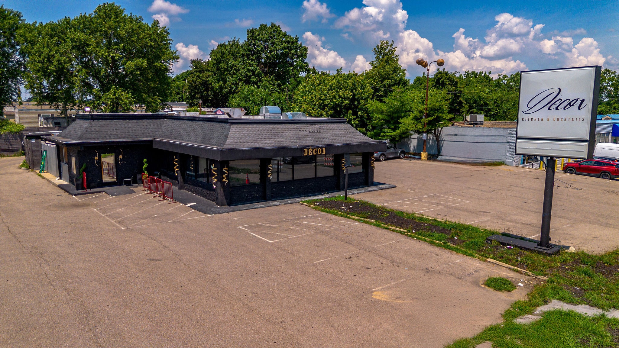 8021 Hamilton Ave, Cincinnati, OH for Sale
