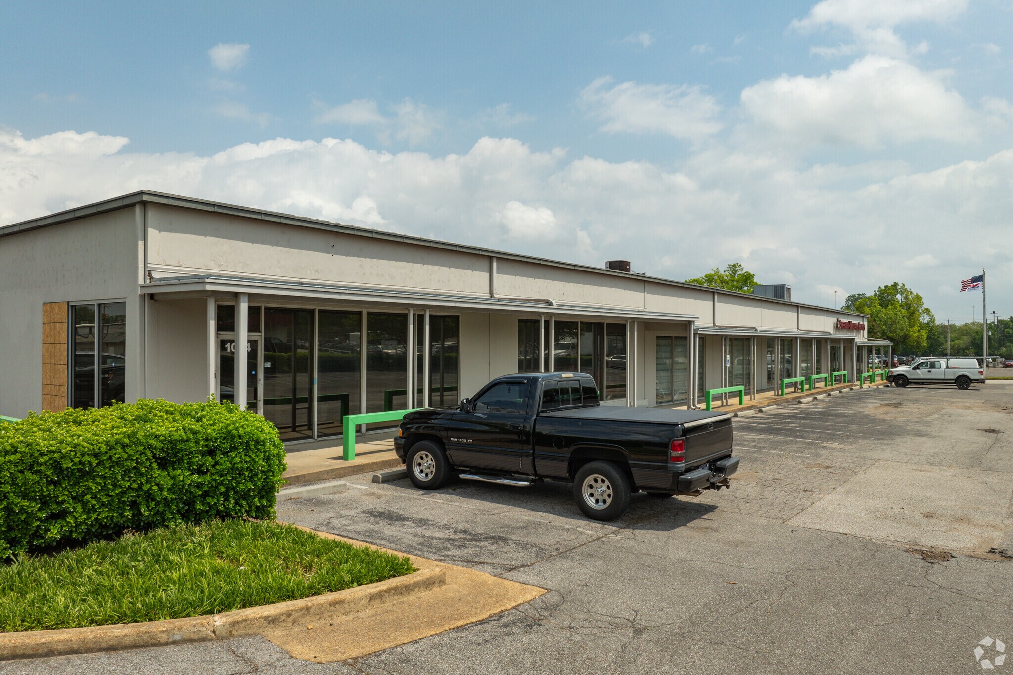 3111-3165 Bellbrook Dr, Memphis, TN for Rent