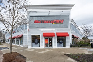 Hingham, MA Retail - 215-421 Lincoln St