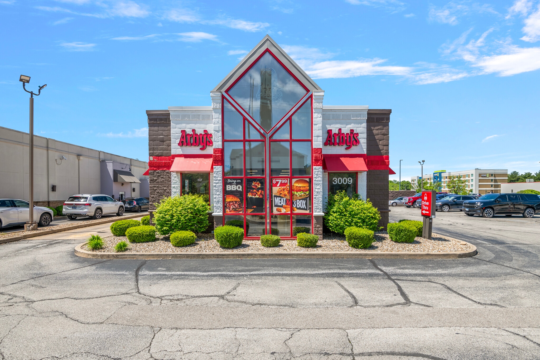 3009 S Dirksen Pky, Springfield, IL for Sale