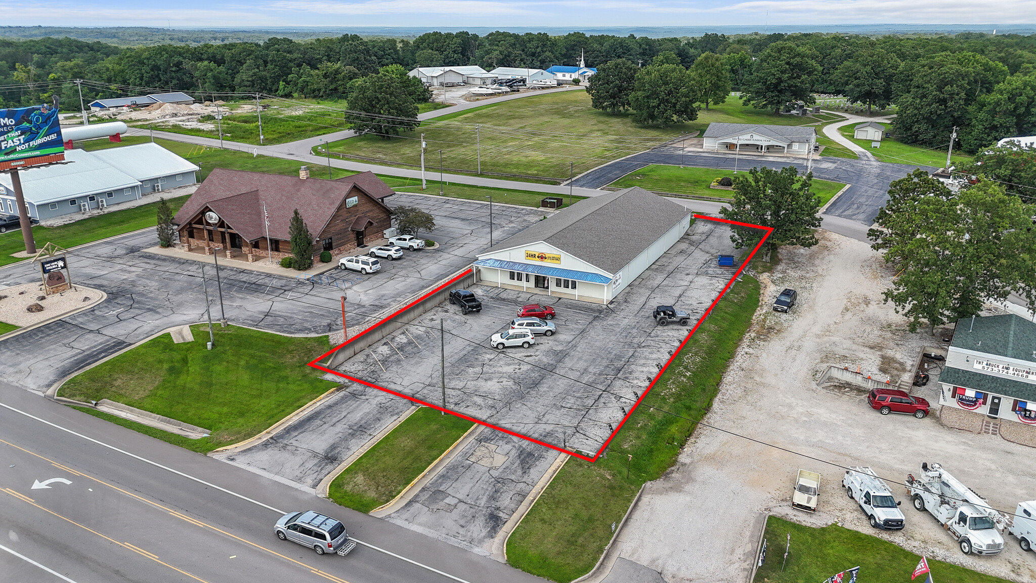 408 N Main St, Laurie, MO for Sale