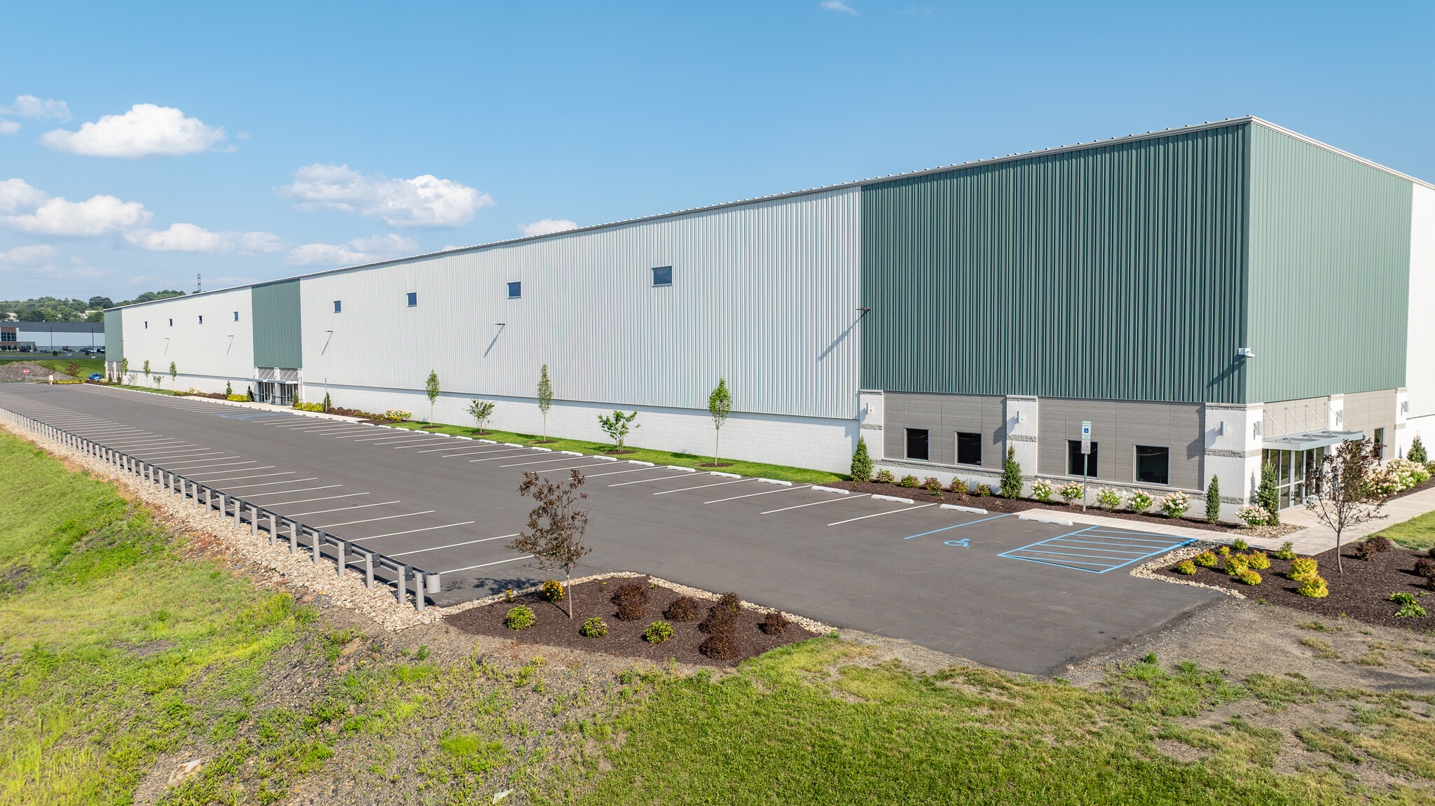 137-147 Commonwealth Dr, Jenkins, PA for Rent