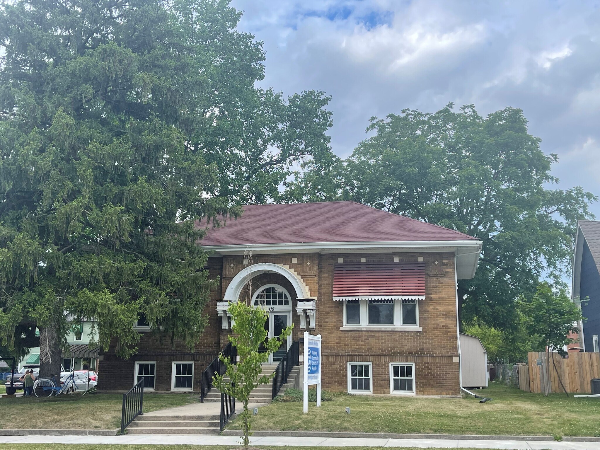115 N Main St Fortville, IN 46040 Specialty Property for Lease on