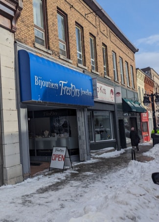 Kingston, ON Retail - 229-235 Princess St