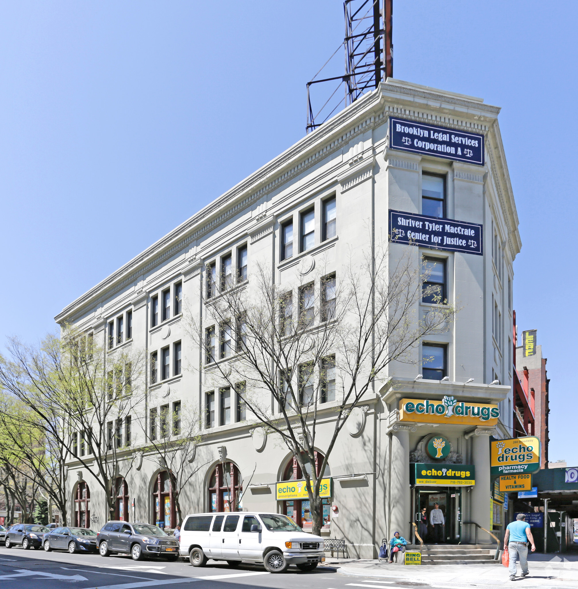 256-260 Broadway, Brooklyn, NY for Rent