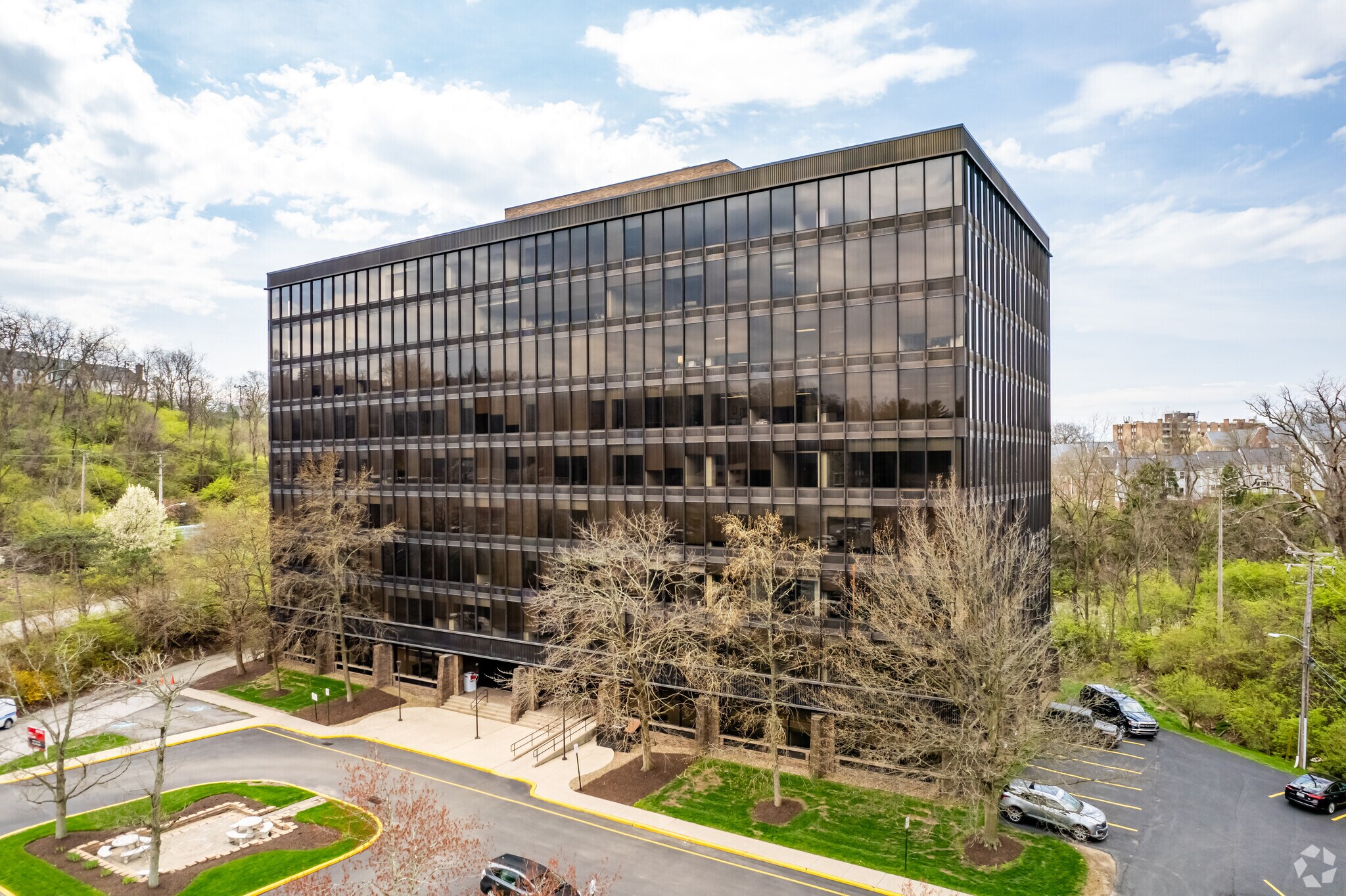 1910 Cochran Rd, Pittsburgh, PA for Rent