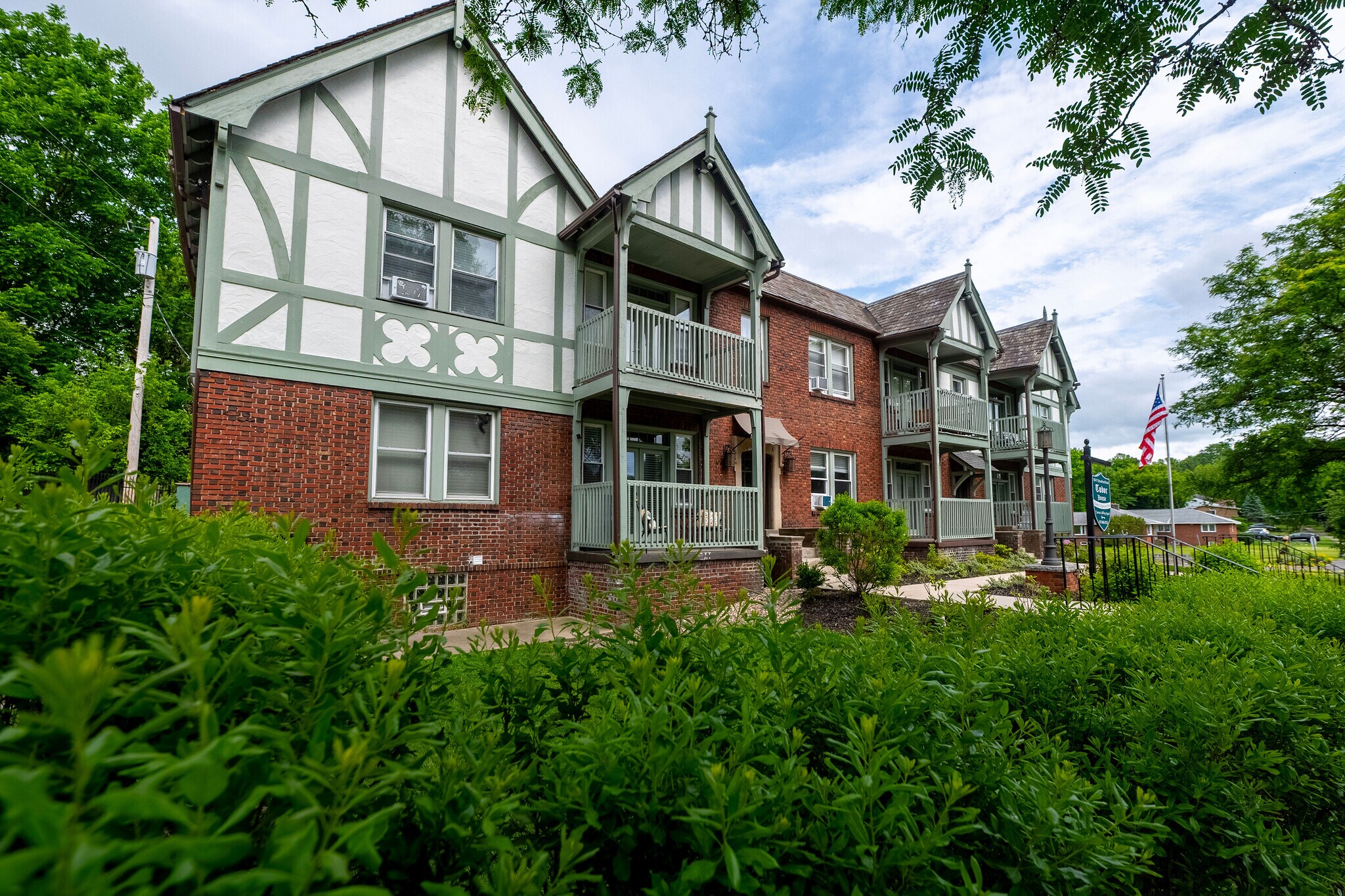 109 Brookford Rd, Syracuse, NY for Sale