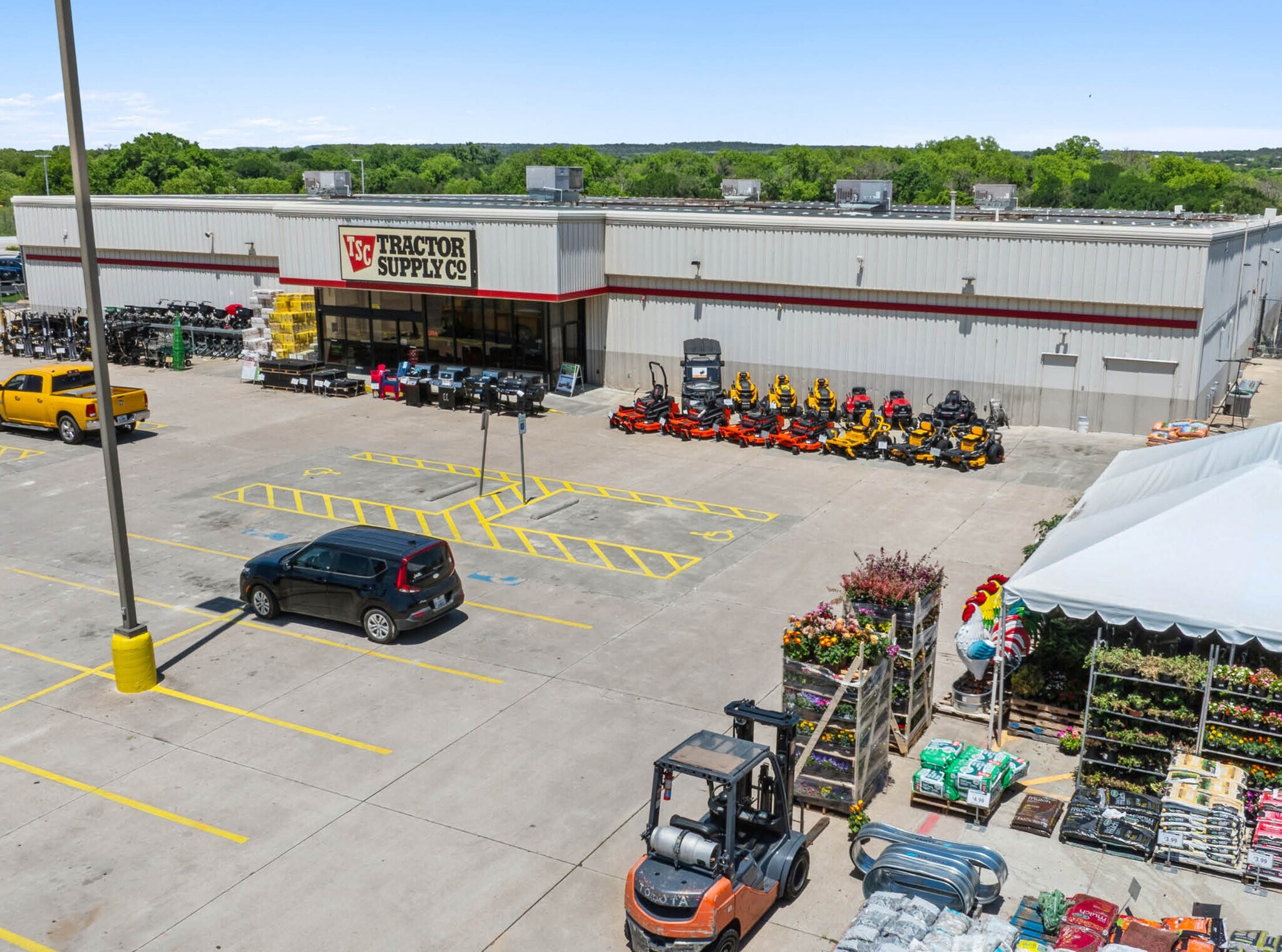 1207 N Avenue G, Clifton, TX for Sale