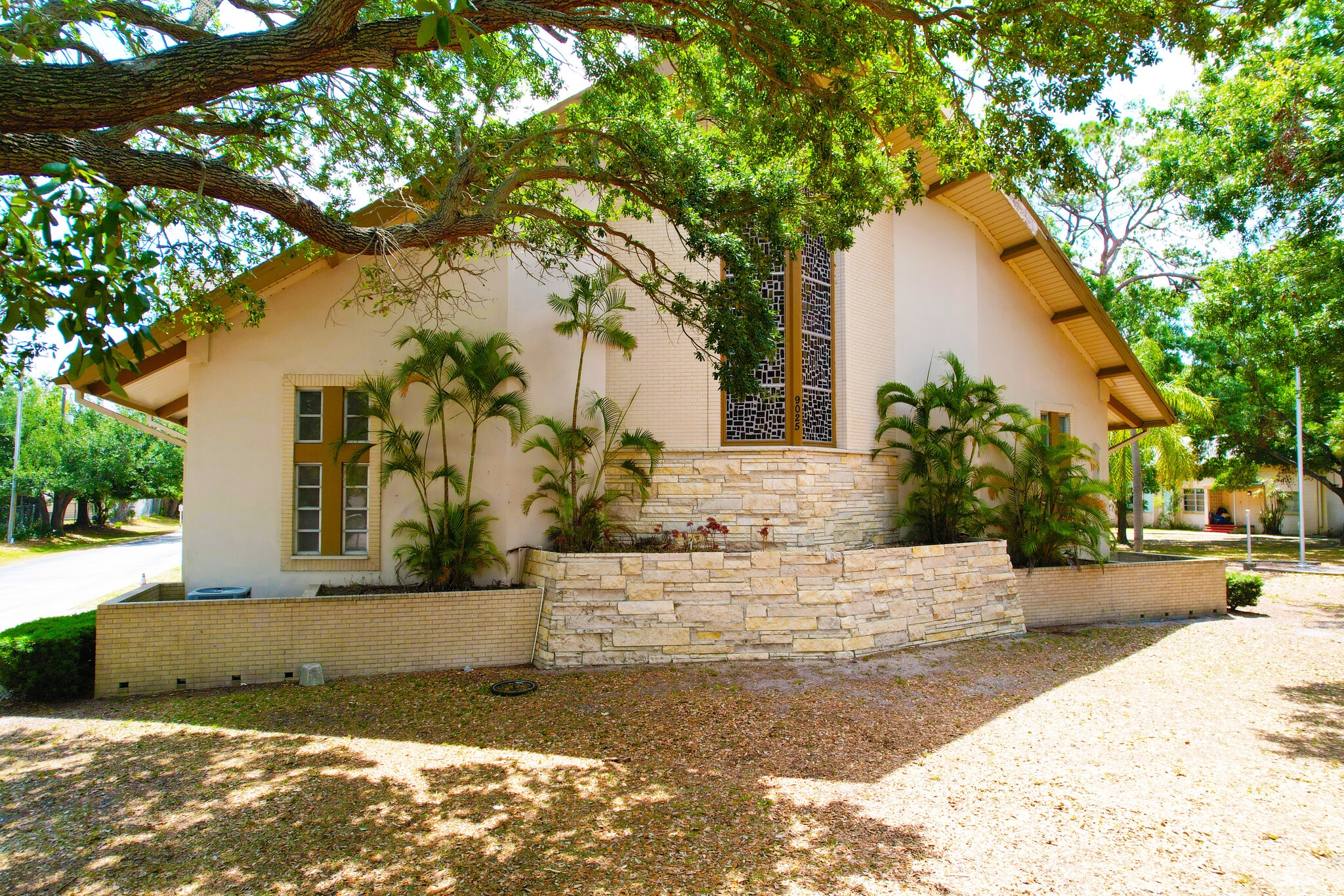 9025 49th St N, Pinellas Park, FL for Sale